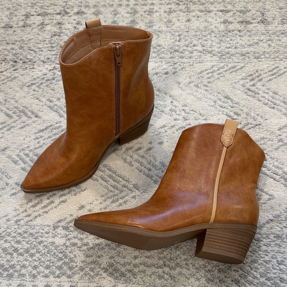 Universal Thread Brown Ankle Booties